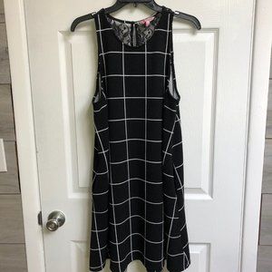 Candie's Dress with Lace Back Size XL